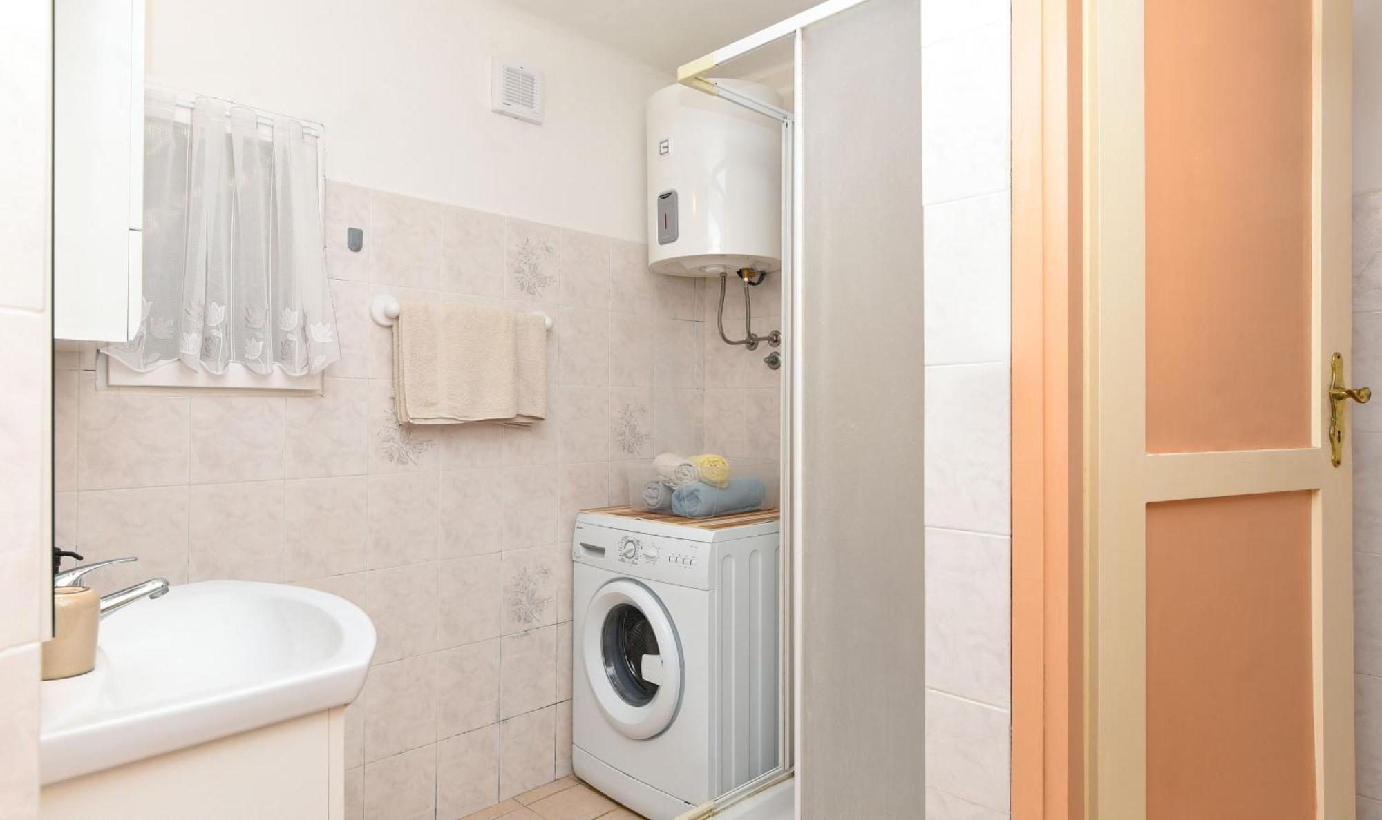 Apartmani Zupanic Koromačno Zewnętrze zdjęcie